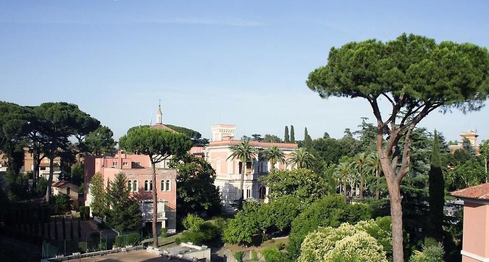 Relais 6 Via Tolmino — 4-Star Luxury Hotel in Rome, Italy
