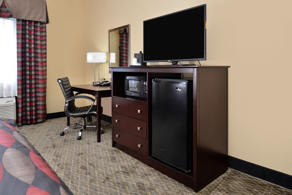Baymont By Wyndham Ardmore I 35 - photo 16