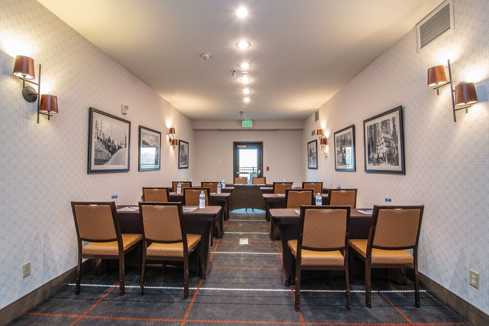 Holiday Inn Express Kalispell by IHG - photo 37