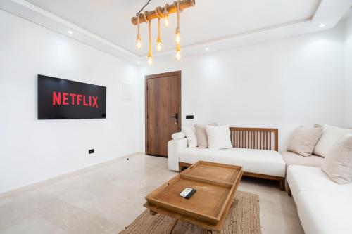 Studio Cosy Proche Gares & Mosqué Hassan II — 4-Star Luxury Hotel in Casablanca, Morocco