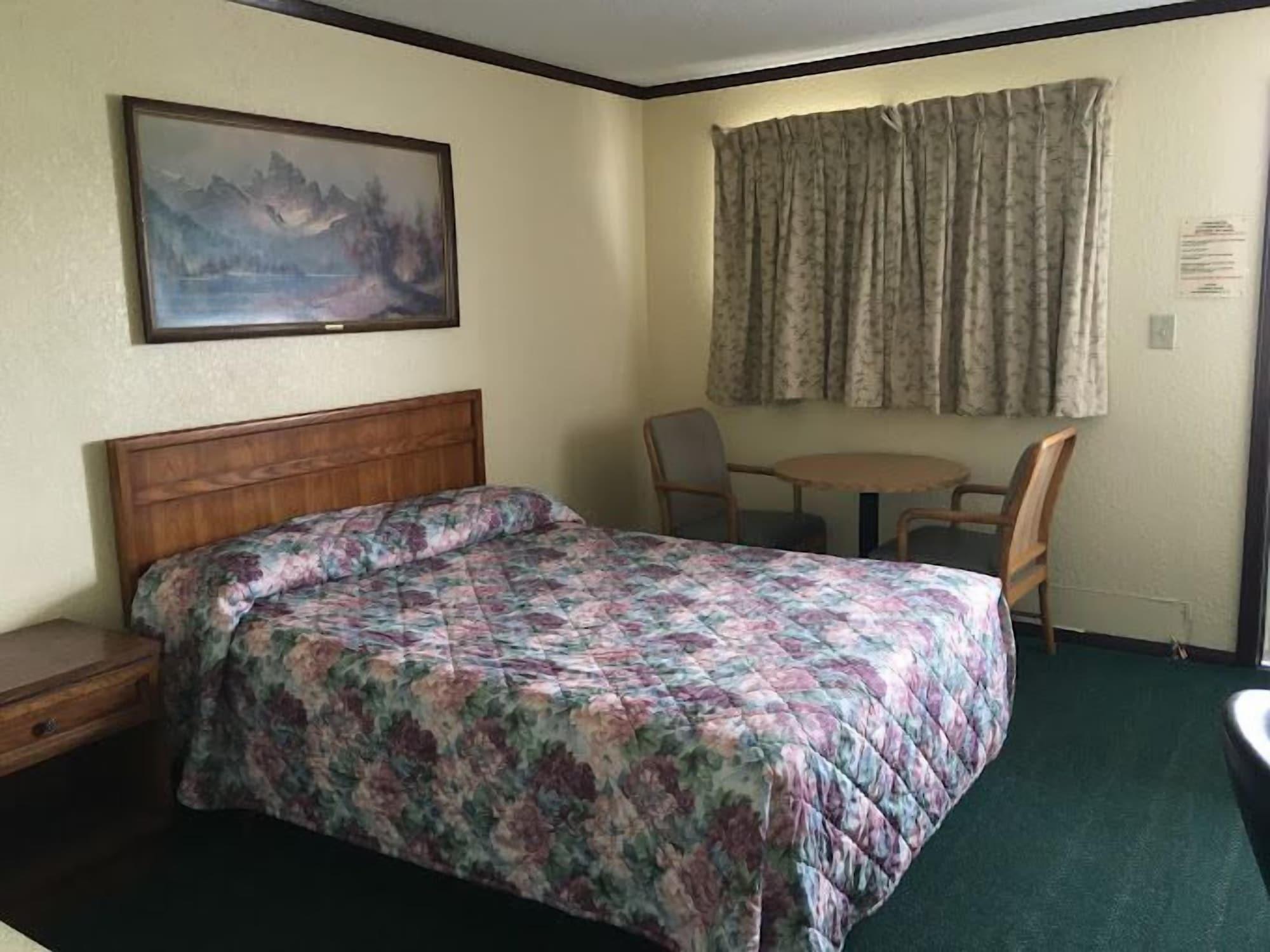Capri Motel By OYO Elwood Wathena - photo 6