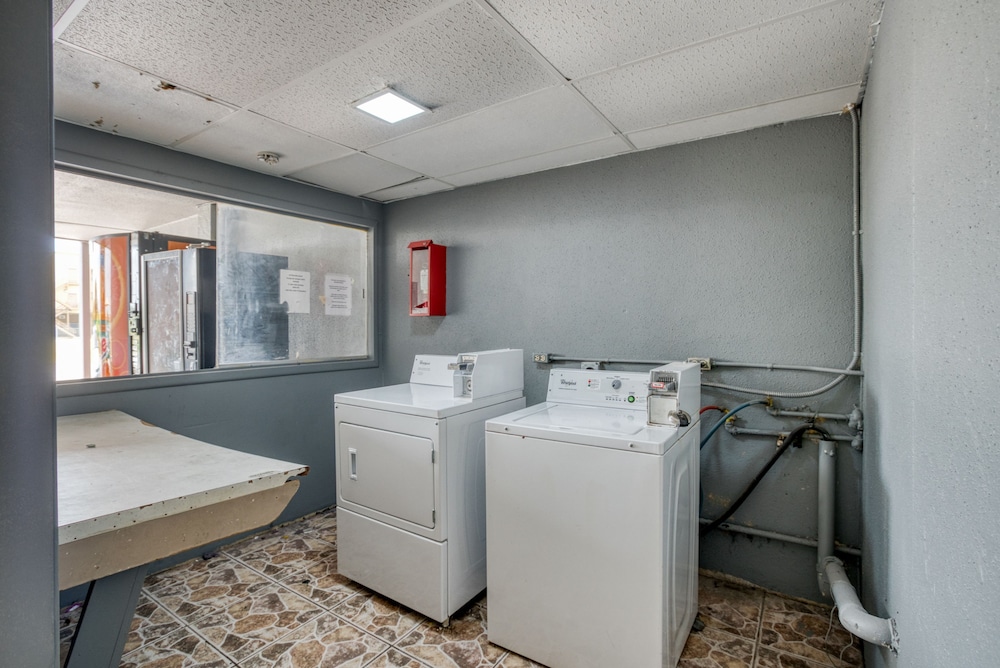 OYO Hotel San Antonio Lackland Air Force Base West - photo 24