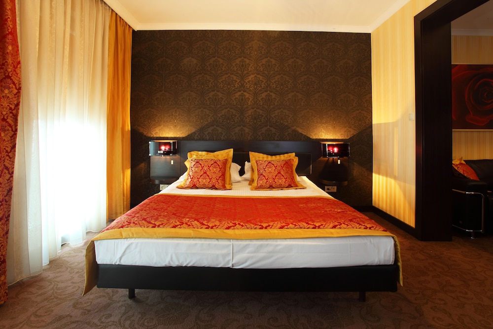 Hotel Iskierka Business Spa — Mielec