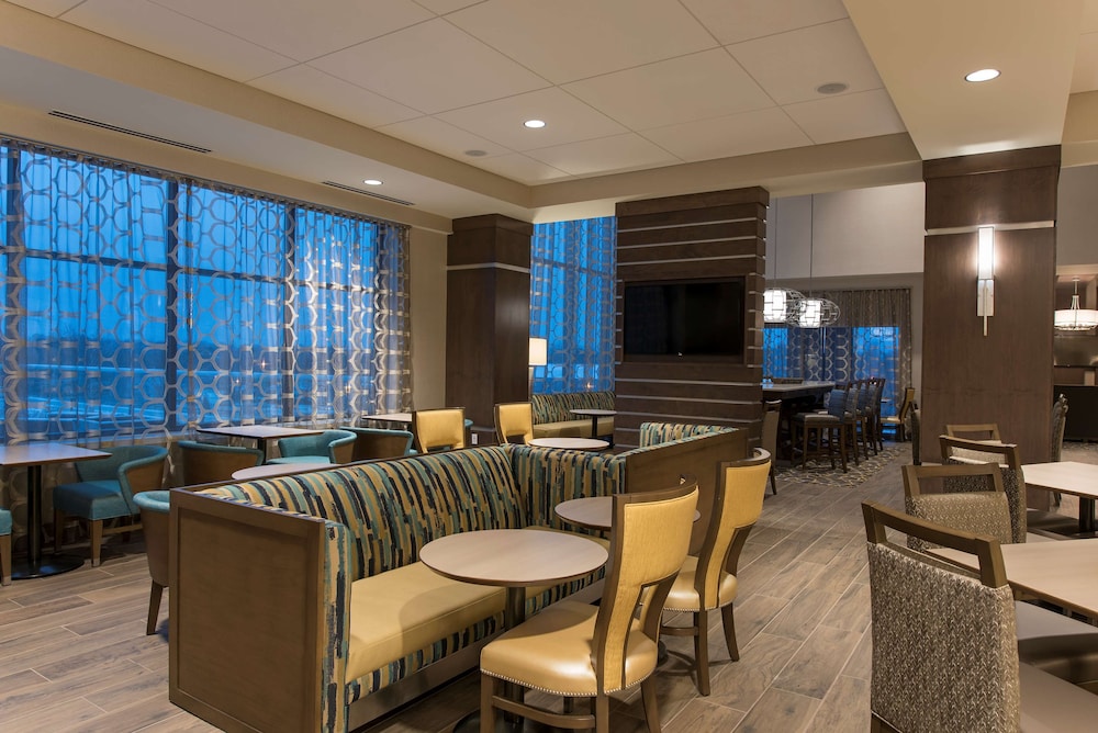 Hampton Inn & Suites Grand Rapids Downtown - photo 5