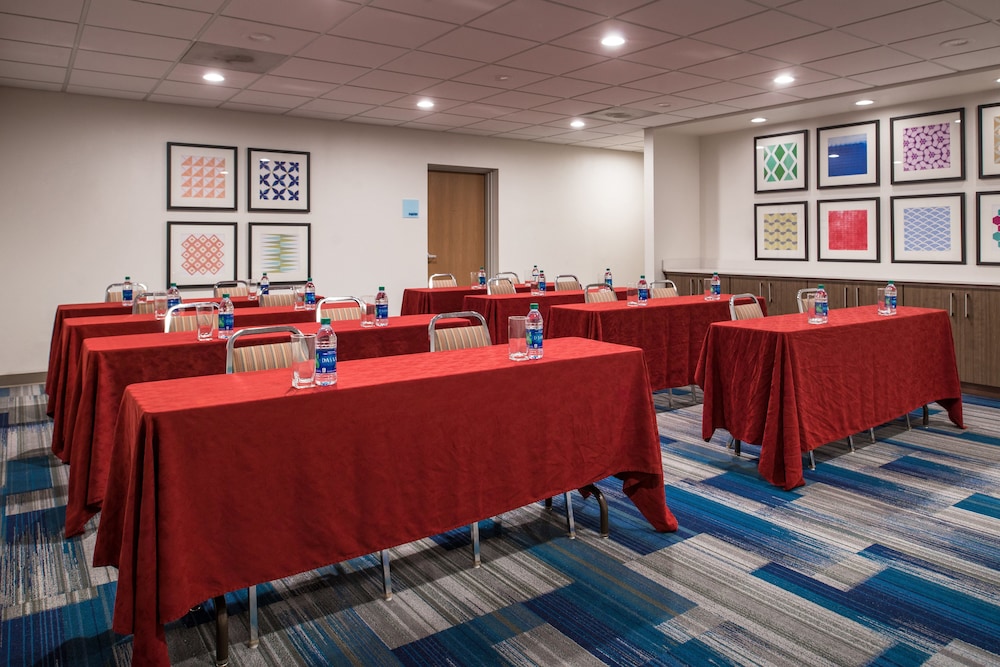 Holiday Inn Express Hotel & Suites Tampa Anderson Rd Veteran by IHG - photo 62