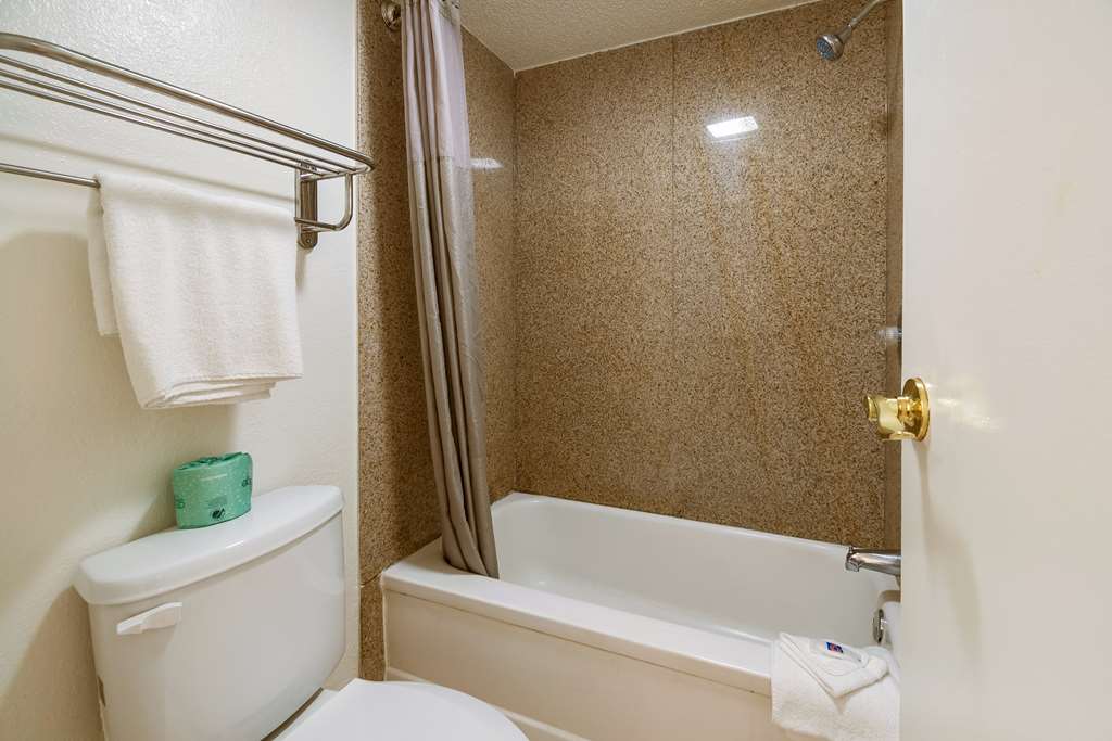Motel 6 Grove City OH - photo 23