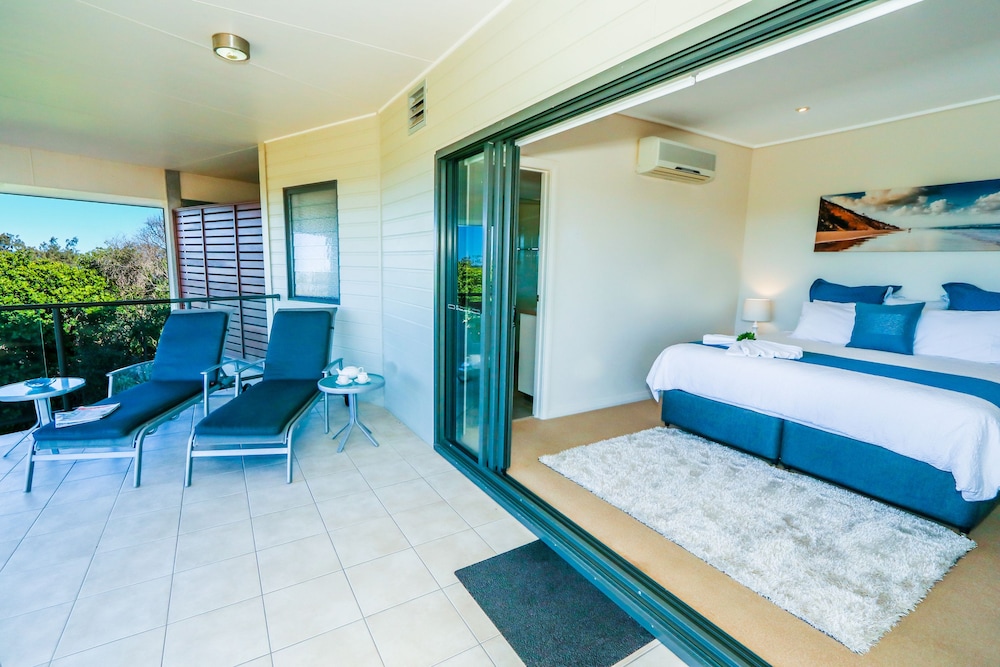 Loka Santi — 4-Star Luxury Hotel in Agnes Water, Australia
