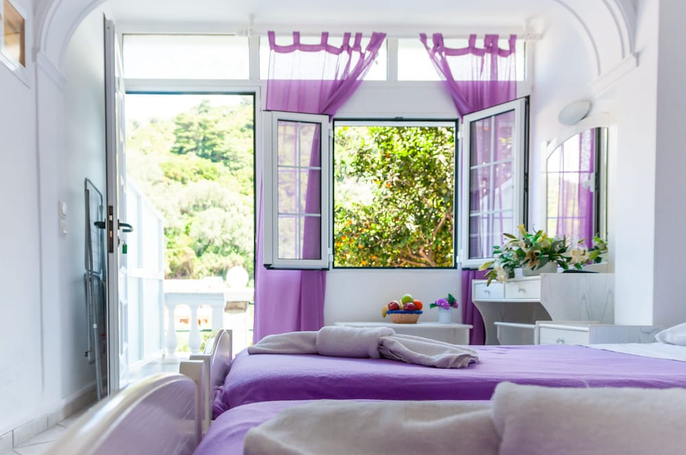 Apart Hotel Blumarin - last minute hotel in Corfu