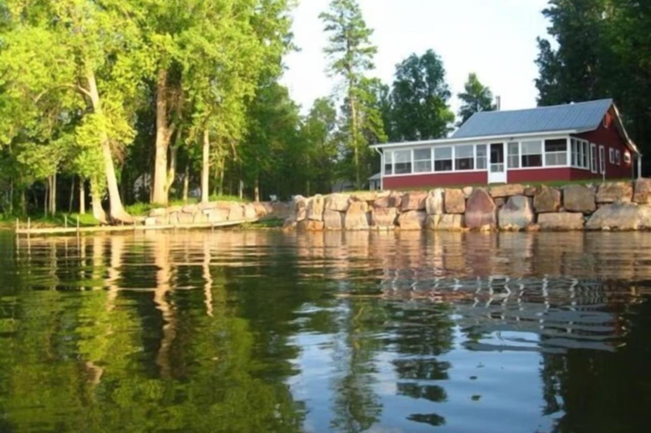 Camp Sweetheart — 4-Star Luxury Hotel in Burlington, United States