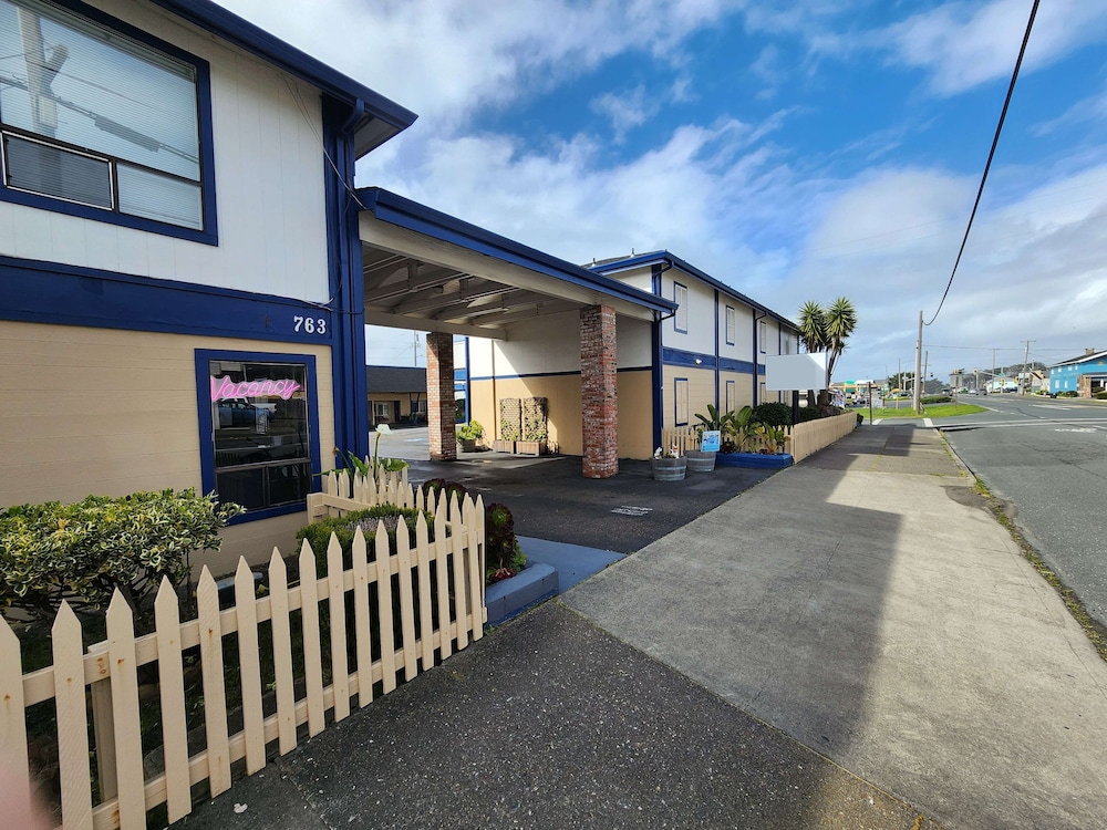 Travelodge by Wyndham Fort Bragg in Fort Bragg, United States
