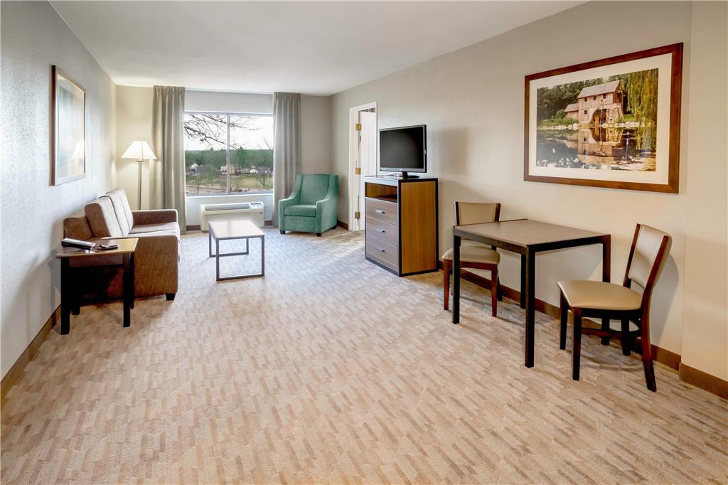 Riverview Inn & Suites an Ascend Collection Hotel - photo 15