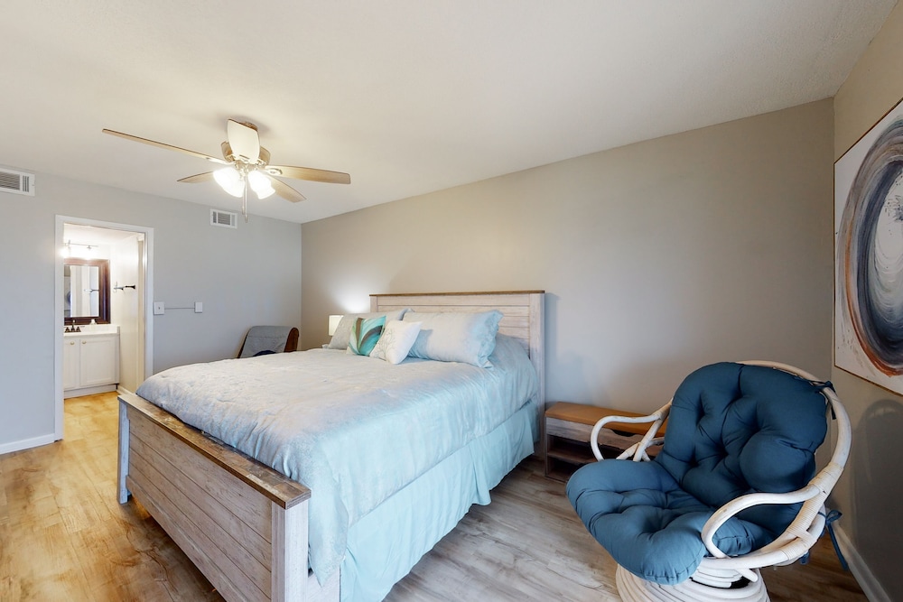 Romar Tower 5C by Meyer Vacation Rentals - photo 10