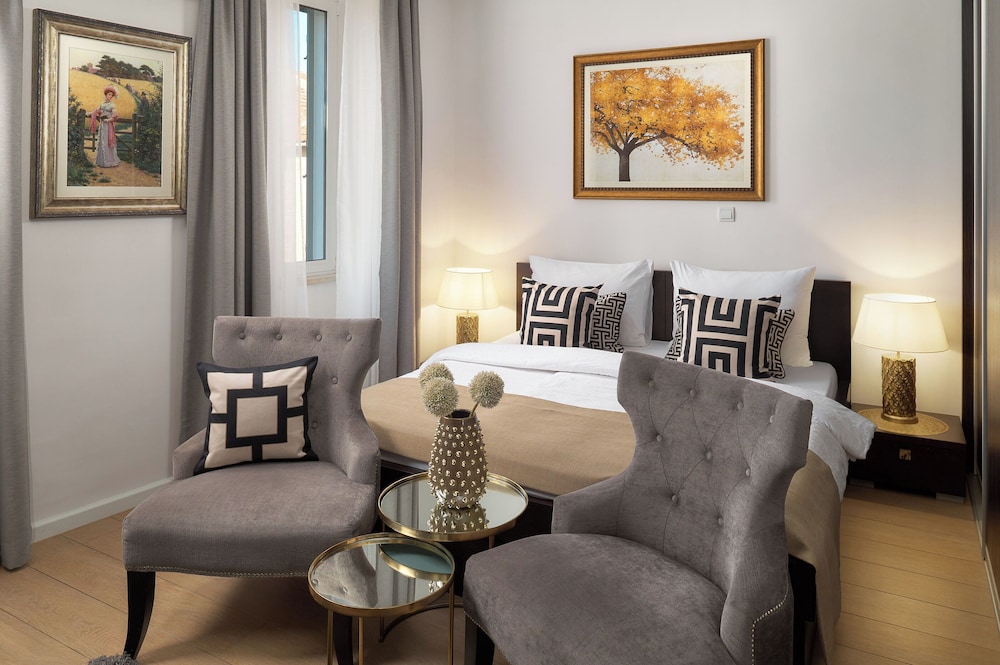 Studios No. 81 - carbon neutral hotel in Split