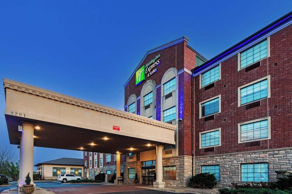 Holiday Inn Express & Suites Tulsa S Broken Arrow Hwy 51 by IHG - photo 62