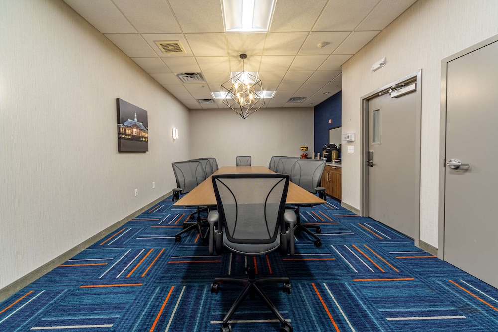 Hampton Inn Winchester N Conference Center VA - photo 59
