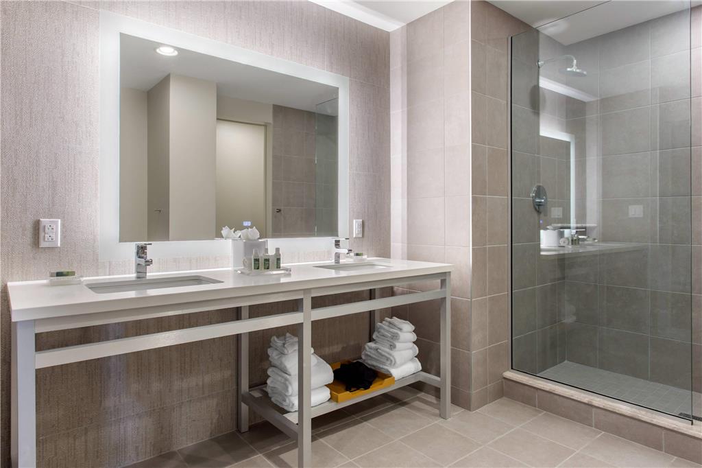 Cambria Hotel Philadelphia Downtown Center City - photo 22