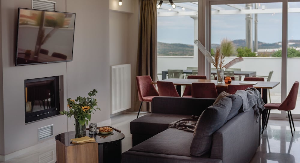 Akali apartment Airport by Airstay — 4-Star Luxury Hotel in Spata, Greece