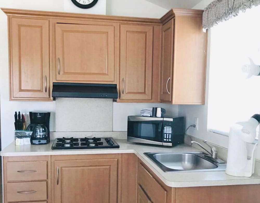 Palm Springs RV Resort - photo 35