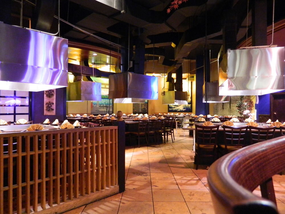 Harrah's Casino Hotel Reno - photo 16