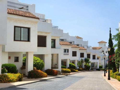 2305 Luxury villa with sea view and pools — 4-Star Luxury Hotel in San Roque, Spain