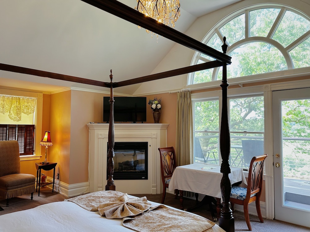 St. Croix Valley Inn — hotel in Osceola