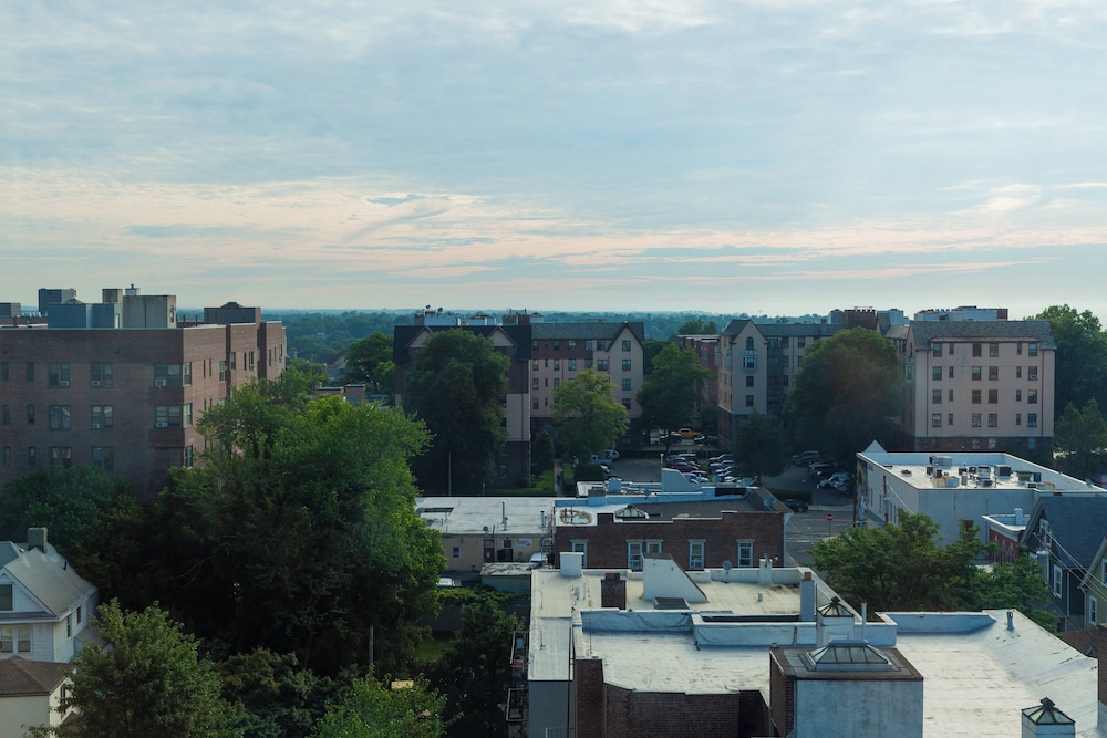 Holiday Inn Express New Rochelle by IHG - photo 59