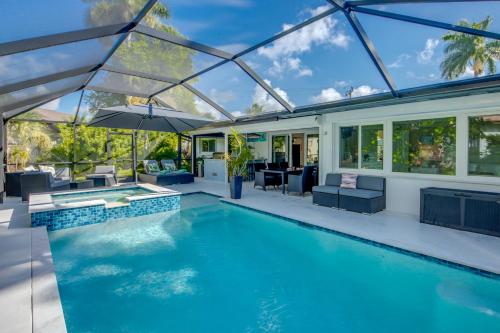 Villa De Vil — 4-Star Luxury Hotel in Cape Coral, United States