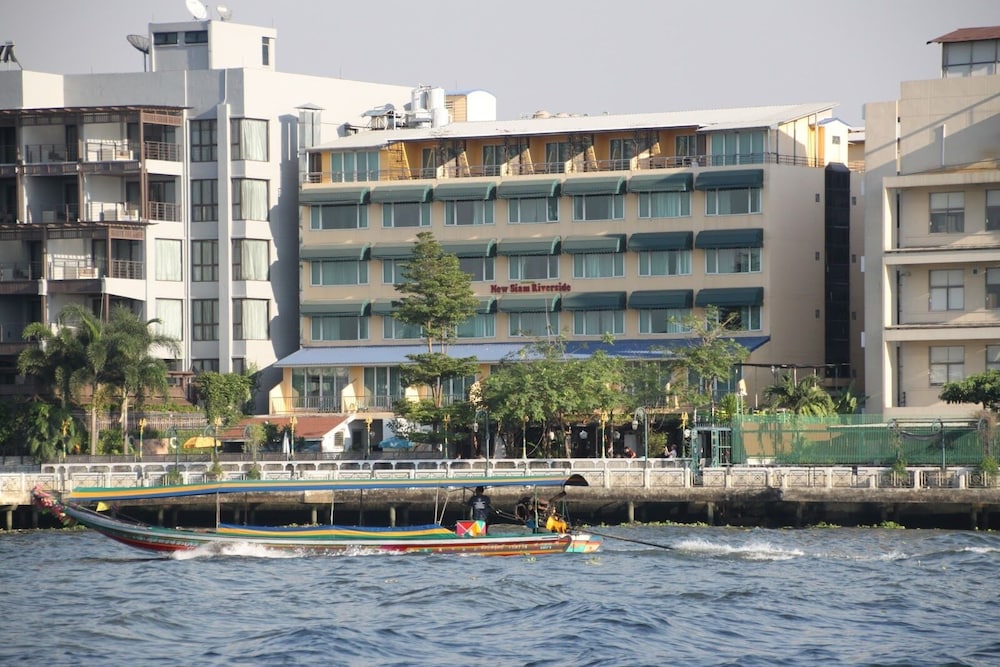 New Siam Riverside - last minute hotel in Bangkok