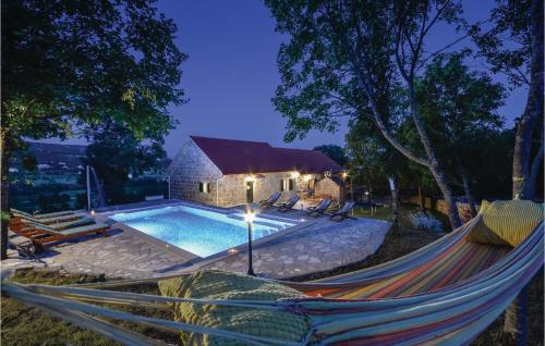 Holiday Home Hrvace With Fireplace Xiii — 4-Star Luxury Hotel in Hrvace, Croatia