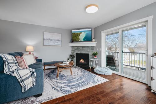962 Townhouse 3BR Near Downtown Beaches and Wineries — 4-Star Luxury Hotel in Traverse City, United States