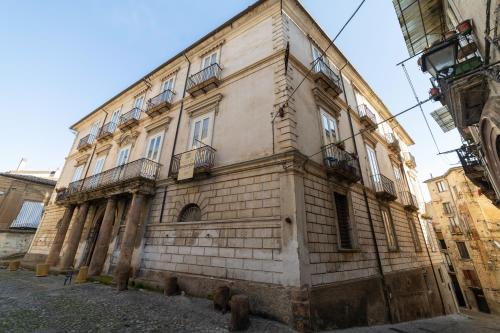 Dimora Storica Giostra Vecchia Palazzo Grisolia 1809 — Cosenza — photo 3