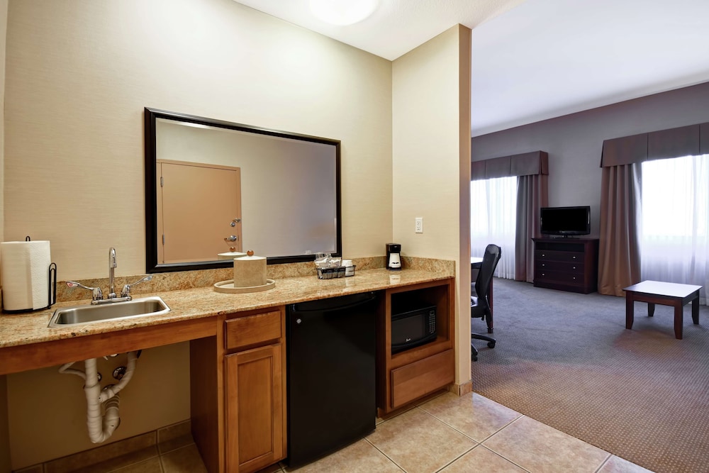 Hampton Inn & Suites Folsom - photo 26
