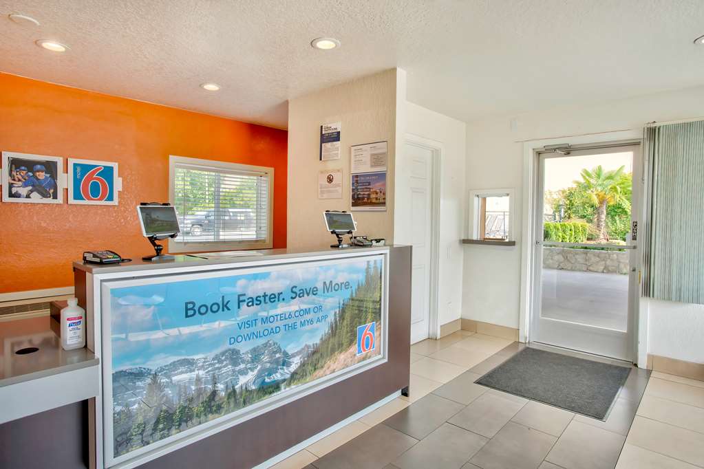 Motel 6 Salem OR Expo Center - photo 22
