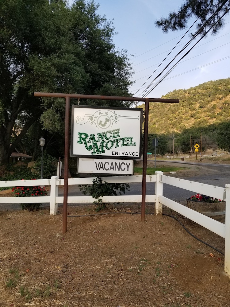 Lazy J Ranch Motel - photo 23
