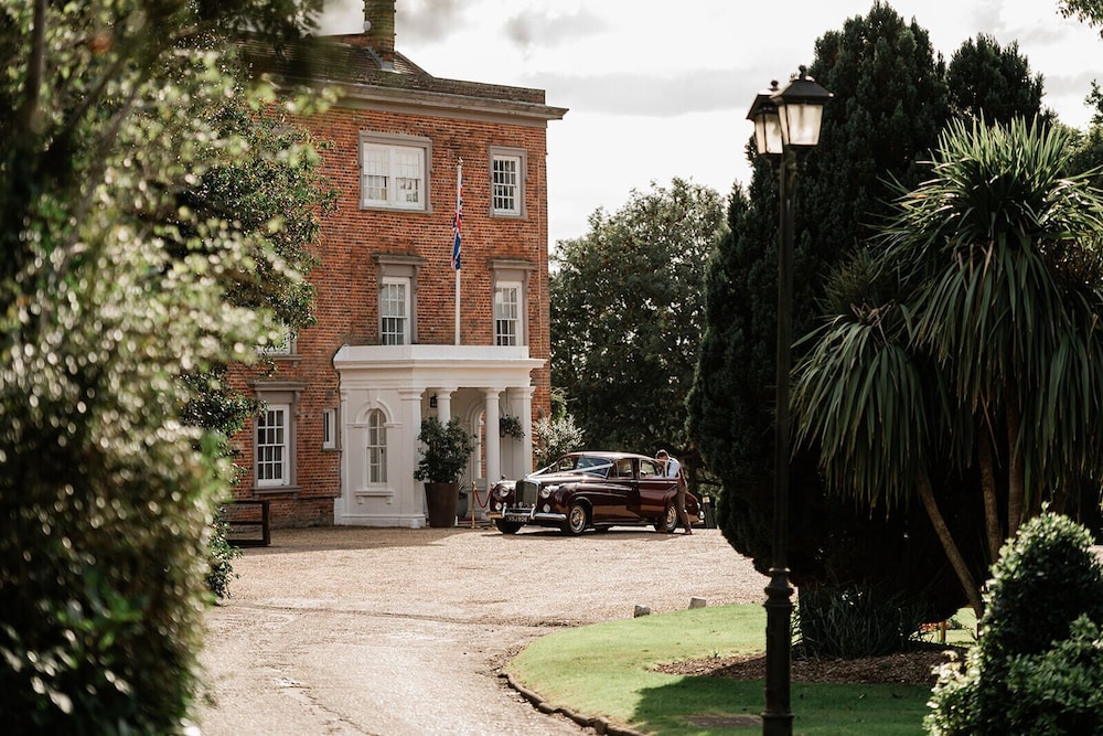 Highfield Park - carbon neutral hotel in Hook