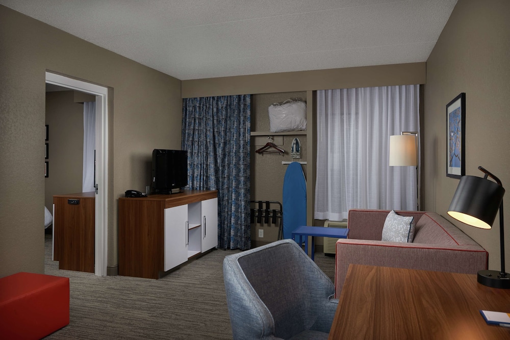 Hampton Inn Hanover - photo 12