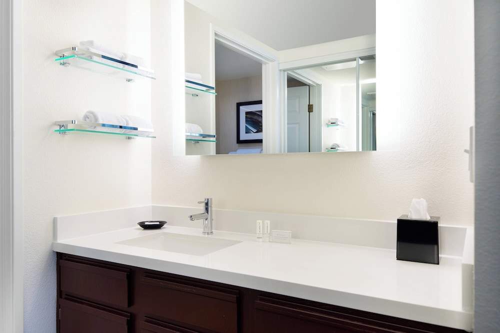Residence Inn by Marriott Las Vegas Hughes Center - photo 17