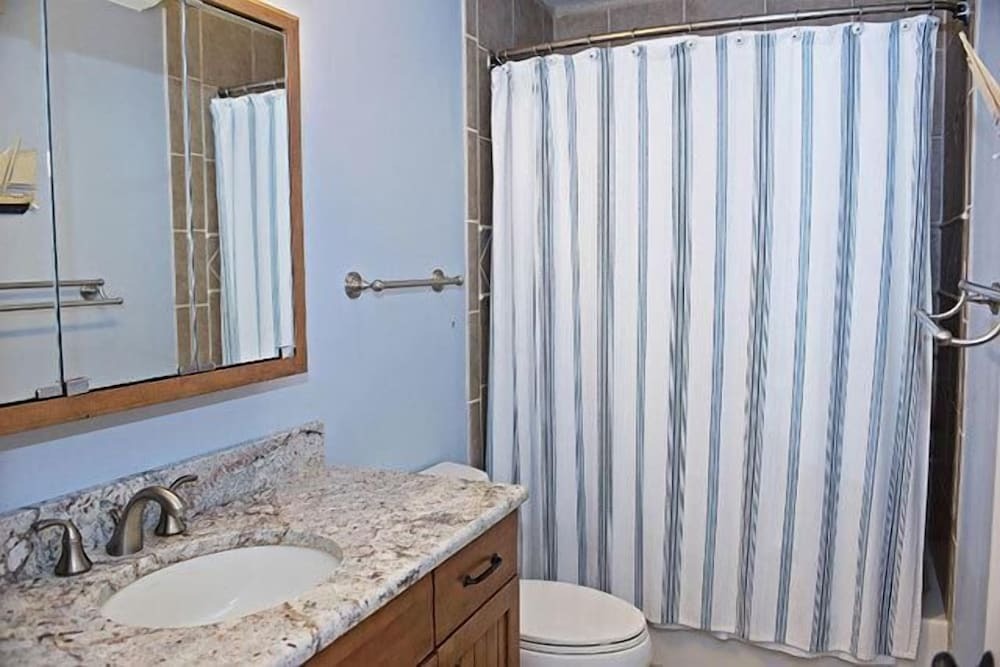 1023 Caravel Court at The Sea Pines Resort - photo 6