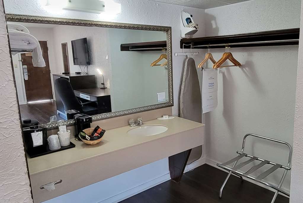Ramada by Wyndham Mountain Home - photo 98