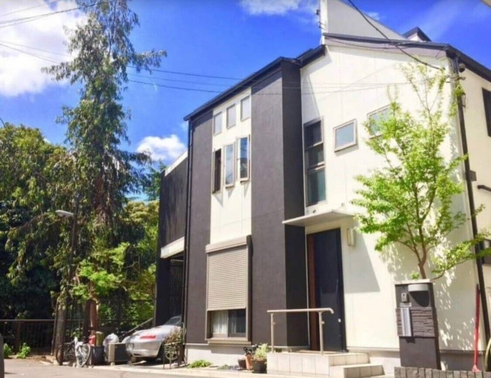 InstaHomes - carbon neutral hotel in Tokyo