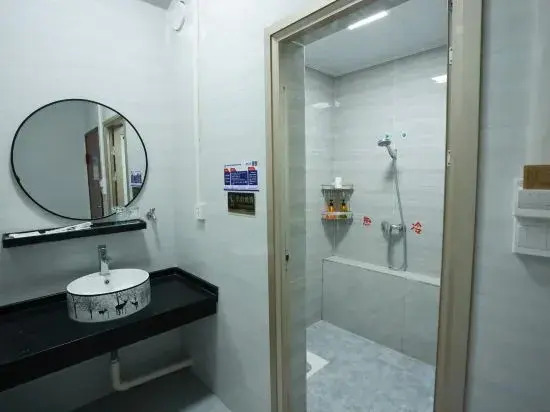 Siniman Hotel - carbon neutral hotel in Unknown City