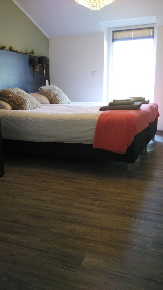 Bed & Breakfast El Manso — Emst — photo 5