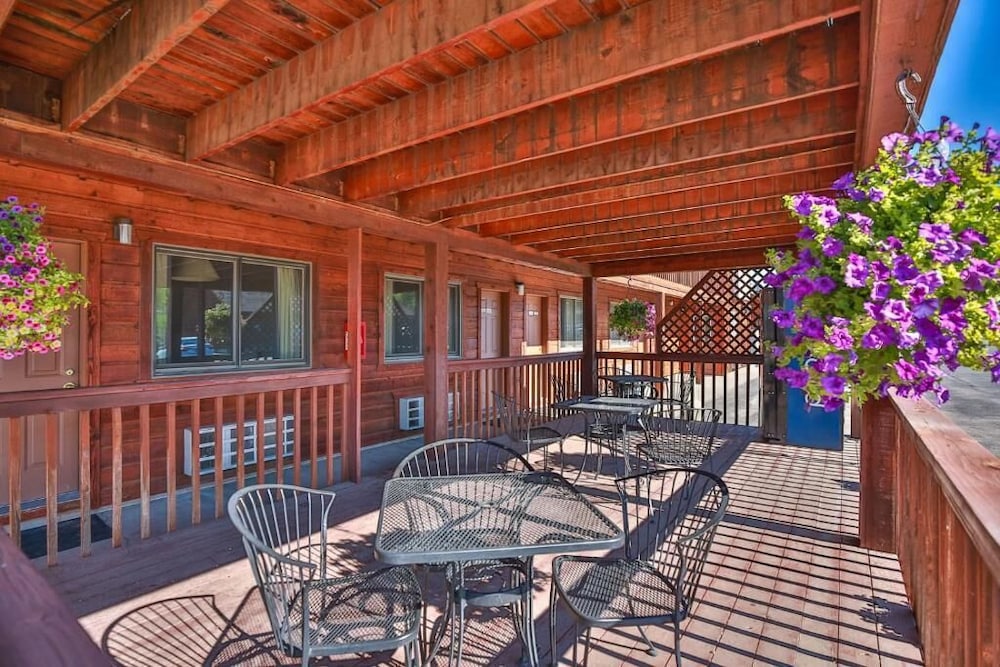 Hagerman Valley Inn - photo 18