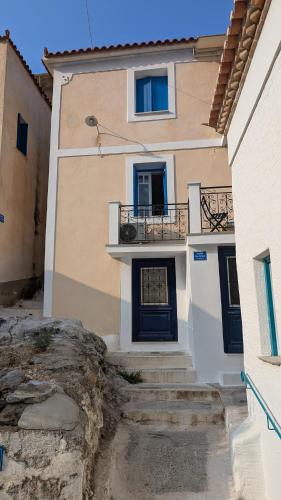 Thama Poros Nostos — 4-Star Luxury Hotel in Poros, Greece