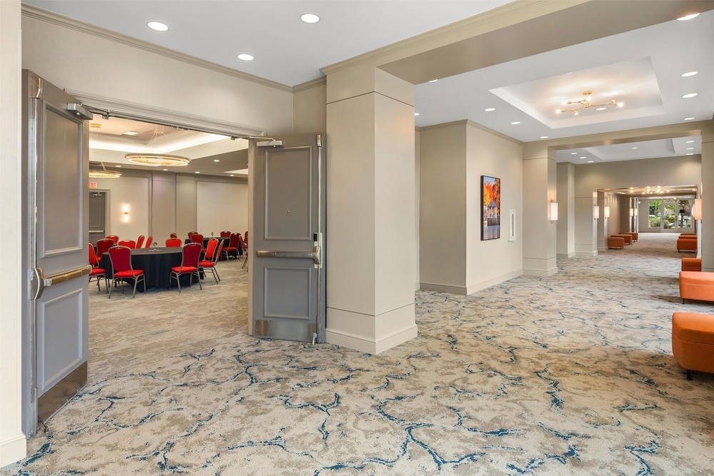 Hilton Garden Inn Atlanta Airport North - photo 32