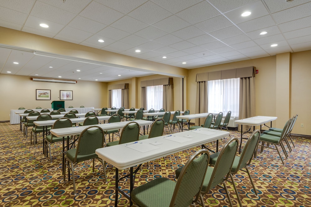 Holiday Inn Express Charles Town by IHG - photo 46