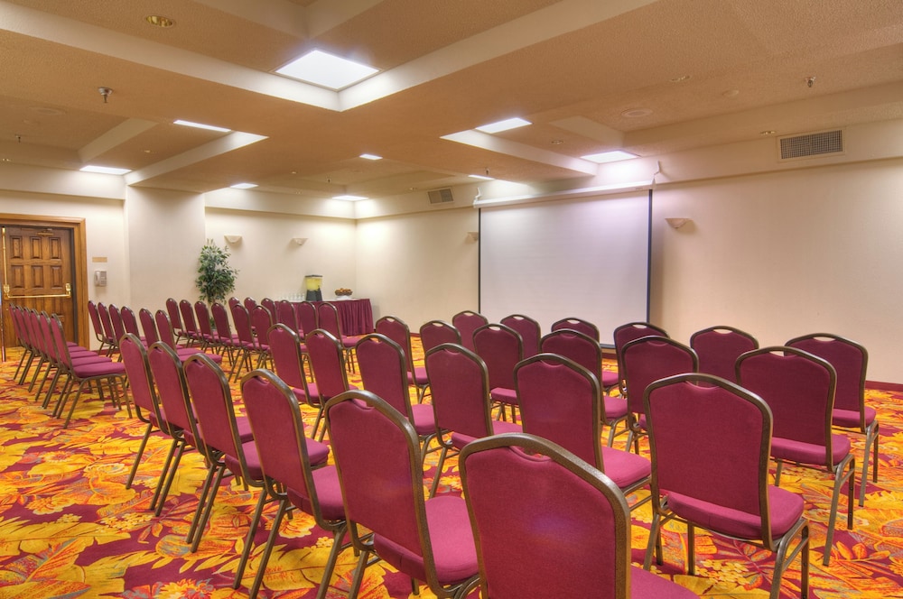 MCM Elegante Suites Abilene - photo 26