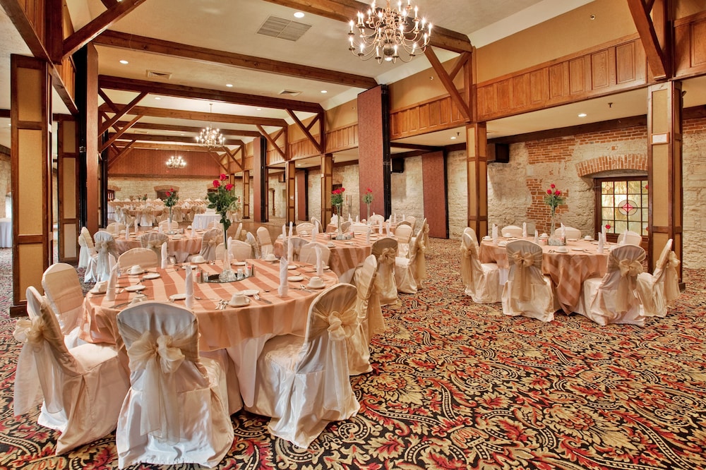 Holiday Inn St. Louis West Six Flags by IHG - photo 31