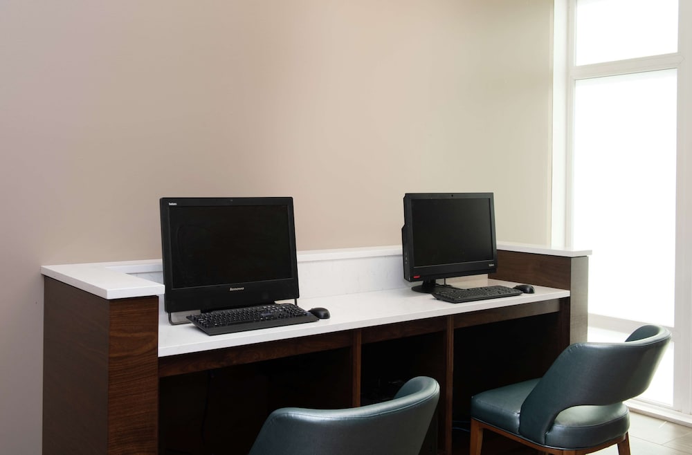 Embassy Suites by Hilton Seattle North Lynnwood - photo 60