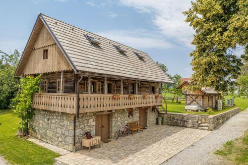 House Mimi — 4-Star Luxury Hotel in Metlika, Slovenia